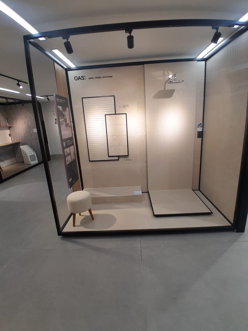 Montagem de showroom