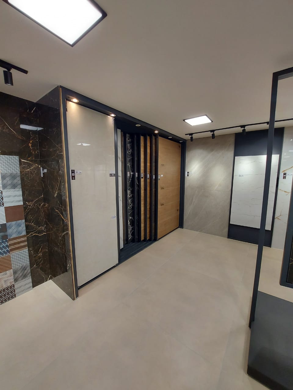 Showroom comunicação visual